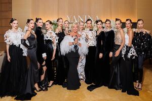 В Москве состоялся показ кутюрной коллекции YANINA Couture В Москве состоялся показ кутюрной коллекции YANINA Couture