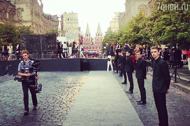 Показ Dior на Красной площади Показ Dior на Красной площади