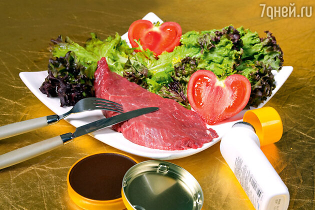 Чтобы сырой кусок мяса выглядел в рекламе только что приготовленным и хорошо прожаренным стейком, используются коричневый крем для обуви, йод и даже мазут! Чтобы сырой кусок мяса выглядел в рекламе только что приготовленным и хорошо прожаренным стейком, используются коричневый крем для обуви, йод и даже мазут!