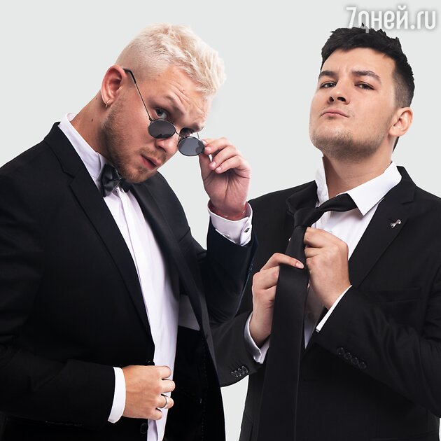 Ведущие утреннего шоу «Красавцы» в эфире Love Radio — Денис Курочкин и Александр Соколов Ведущие утреннего шоу «Красавцы» в эфире Love Radio — Денис Курочкин и Александр Соколов