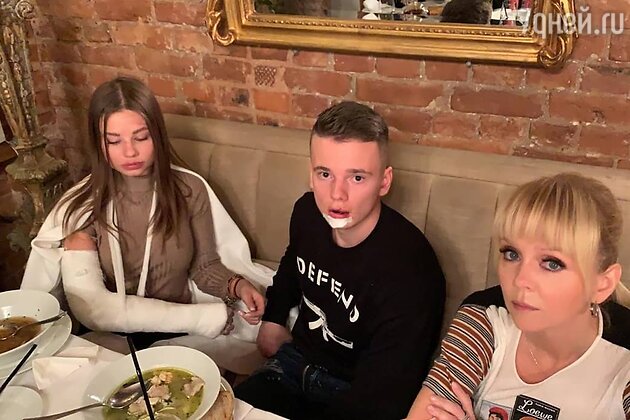 «Во избежание кривотолков»: Валерия раскрыла подробности аварии сына «Во избежание кривотолков»: Валерия раскрыла подробности аварии сына