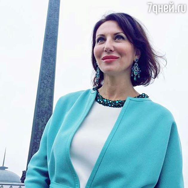 Пальто Алики Смеховой без воротника Пальто Алики Смеховой без воротника