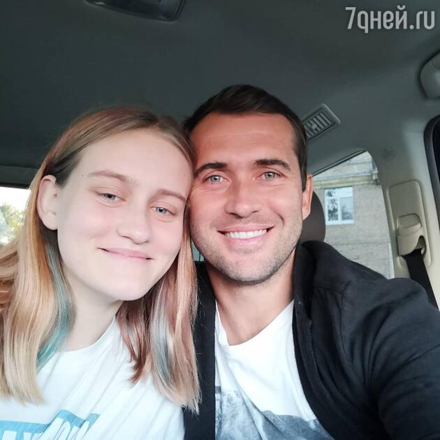 Александр Кержаков с дочерью Александр Кержаков с дочерью