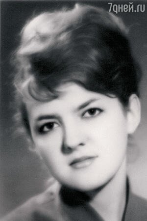 Мама Ренаты — Алиса. 1961 г. Мама Ренаты — Алиса. 1961 г.