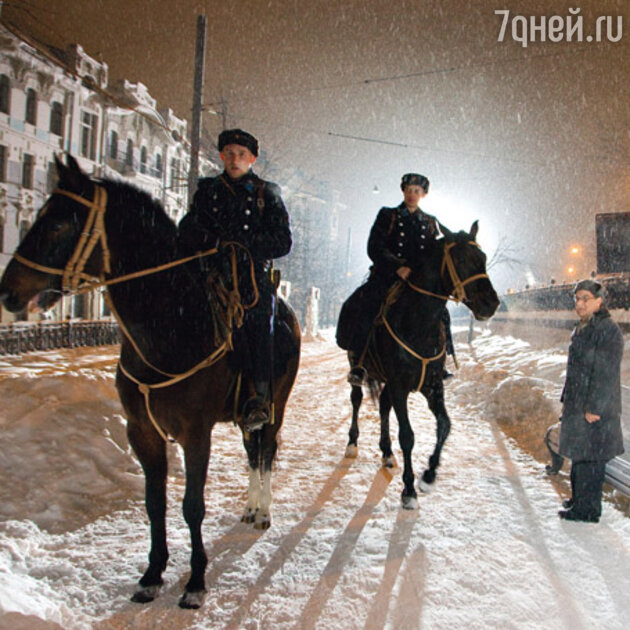 На улицах Москвы воссоздали атмосферу тревожных военных лет На улицах Москвы воссоздали атмосферу тревожных военных лет