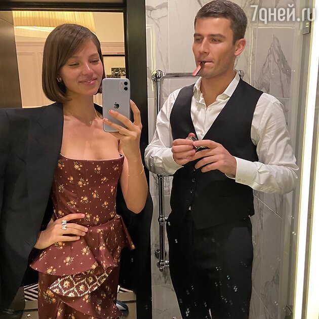 Алеся Кафельникова встречается с экс-женихом Ходченковой Алеся Кафельникова встречается с экс-женихом Ходченковой