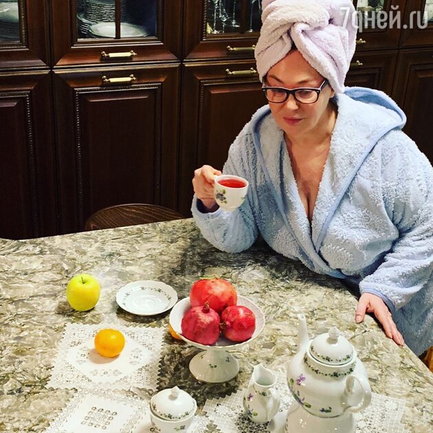 Лариса Гузеева Лариса Гузеева