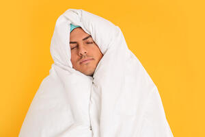 Добаюкивание и пеленание: как эти практики снижают стресс у взрослых Добаюкивание и пеленание: как эти практики снижают стресс у взрослых