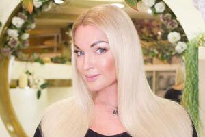 Анастасия Волочкова показала мужчину, с которым отметила 43-летие Анастасия Волочкова показала мужчину, с которым отметила 43-летие