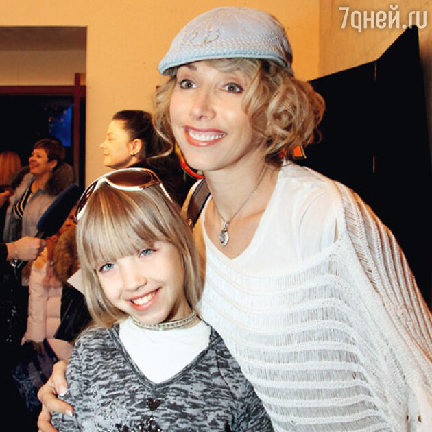 Елена Воробей с дочерью Соней Елена Воробей с дочерью Соней
