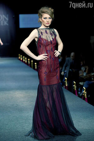 Модель показа Estet Fashion Week Модель показа Estet Fashion Week