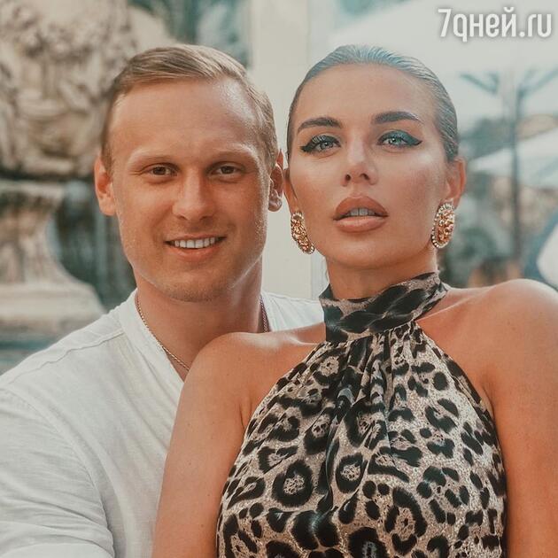 Анна Седокова и Янис Тимма Анна Седокова и Янис Тимма