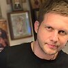 Исхудавший Борис Корчевников блеснул голым торсом перед камерой Исхудавший Борис Корчевников блеснул голым торсом перед камерой