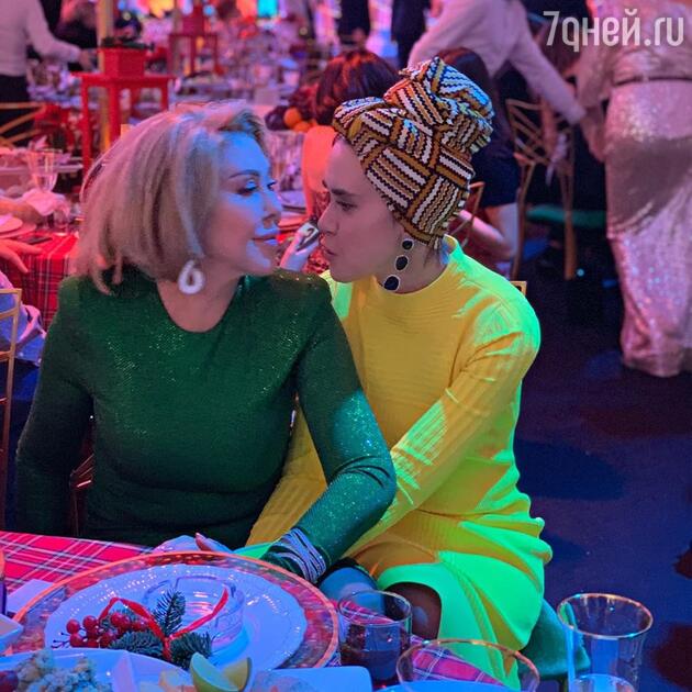 Любовь Успенская с дочерью Татьяной Любовь Успенская с дочерью Татьяной