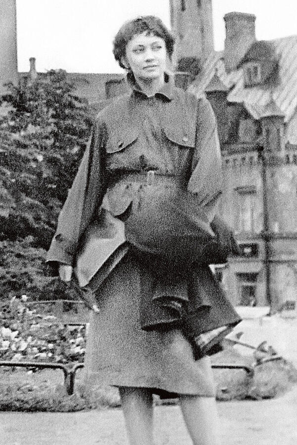 Лариса Лужина