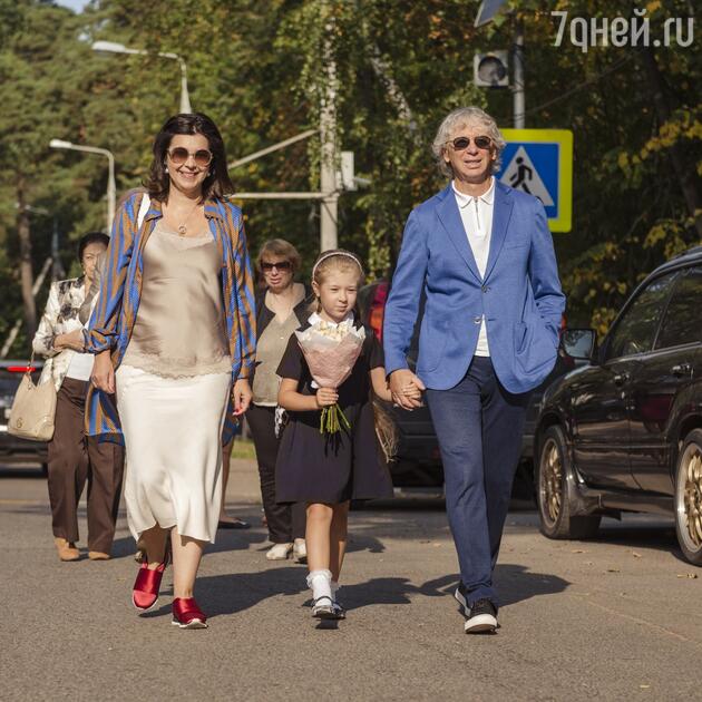 Аркадий, Наталья и София Укупники Аркадий, Наталья и София Укупники