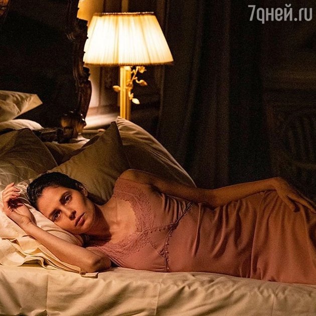 Юлия Снигирь на съемках сериала "Новый папа" Юлия Снигирь на съемках сериала "Новый папа"