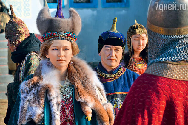Юлия Пересильд с Маратом Абдрахимовым в фильме «Золотая Орда». 2017 г. Юлия Пересильд с Маратом Абдрахимовым в фильме «Золотая Орда». 2017 г.