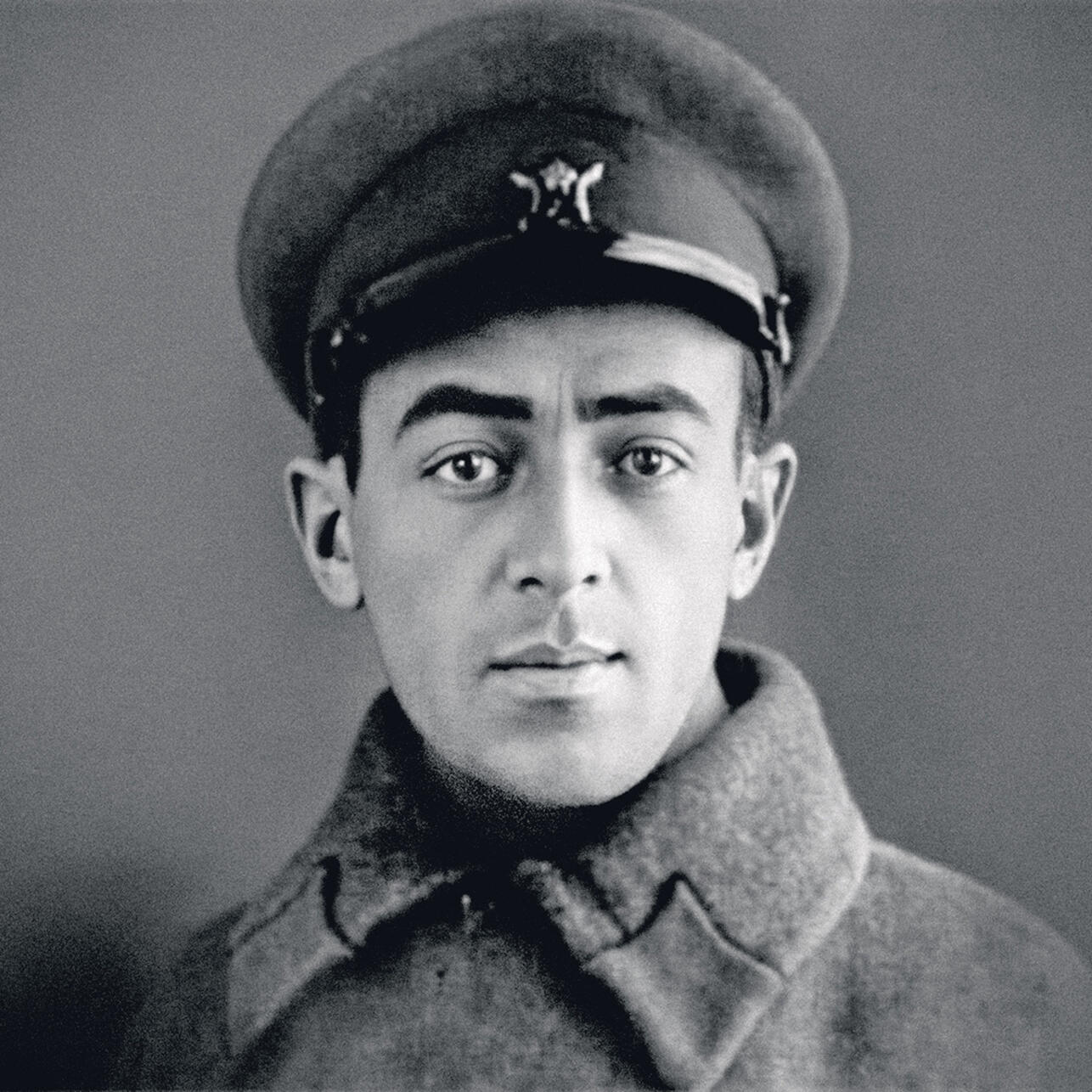 Владимир Этуш
