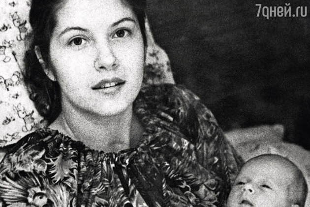 Все мои переживания, конечно, сказались на ребенке - он родился такой маленький, слабенький Все мои переживания, конечно, сказались на ребенке - он родился такой маленький, слабенький