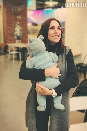Надя Ручка с сыном Львом Надя Ручка с сыном Львом