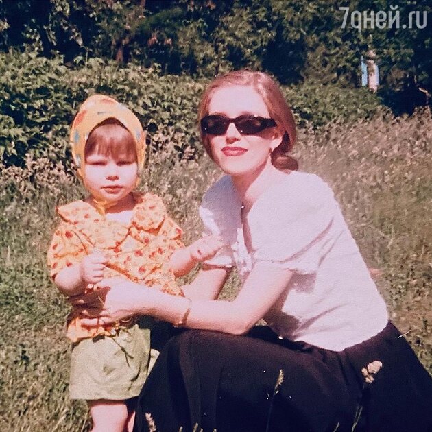 Лиза Арзамасова с мамой фото
