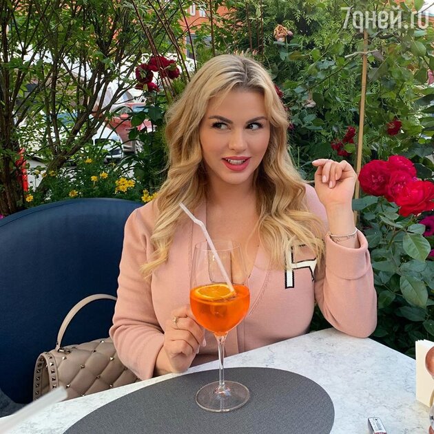 Анна Семенович Анна Семенович