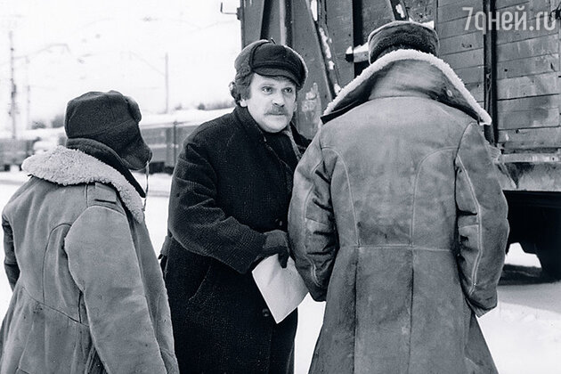 Петр Фоменко на съемочной площадке «На всю оставшуюся жизнь...» Петр Фоменко на съемочной площадке «На всю оставшуюся жизнь...»
