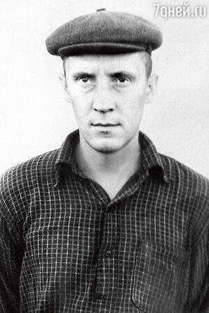 «Брат Сергей прошел сначала финский плен, а потом сталинские лагеря. Вернулся домой только в 1954-м» «Брат Сергей прошел сначала финский плен, а потом сталинские лагеря. Вернулся домой только в 1954-м»