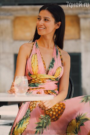 Равшана Куркова Равшана Куркова