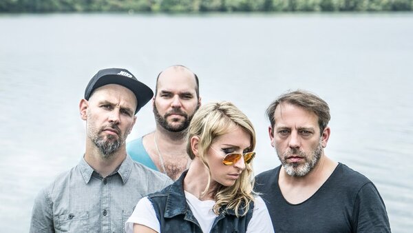  guano apes     