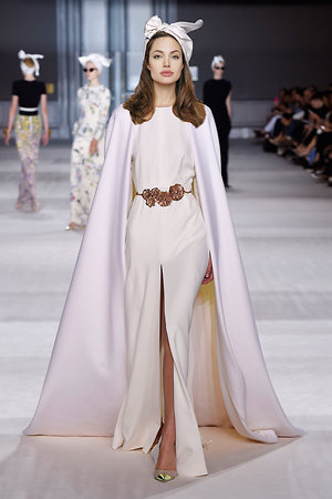Анджелина Джоли в платье от Giambattista Valli Анджелина Джоли в платье от Giambattista Valli