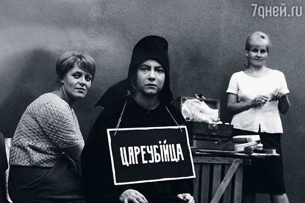Моя самая любимая роль в кино — в картине «Софья Перовская» Моя самая любимая роль в кино — в картине «Софья Перовская»