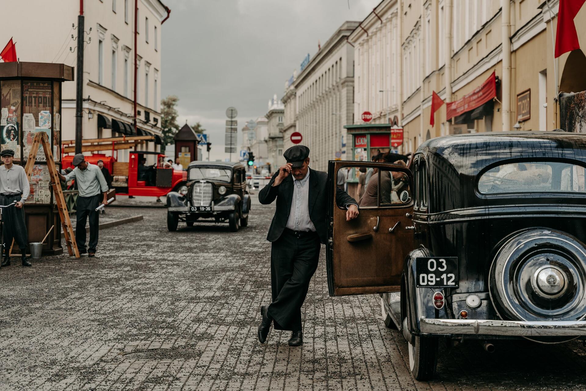 Кадр со съемок «В списках не значился», реж. Сергей Коротаев, фото
