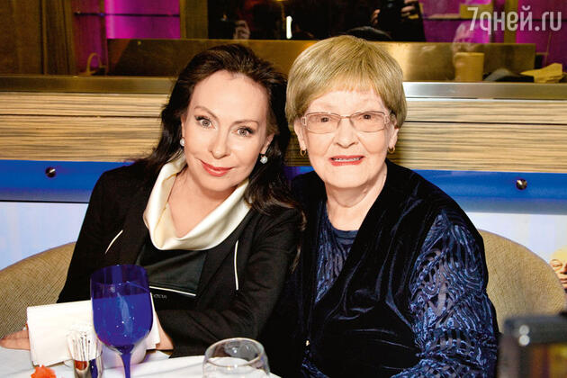Марина Хлебникова и Нина Гребешкова Марина Хлебникова и Нина Гребешкова