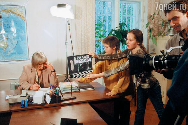 Светлана Крючкова на съемках киножурнала «Ералаш». 2003 г. Светлана Крючкова на съемках киножурнала «Ералаш». 2003 г.