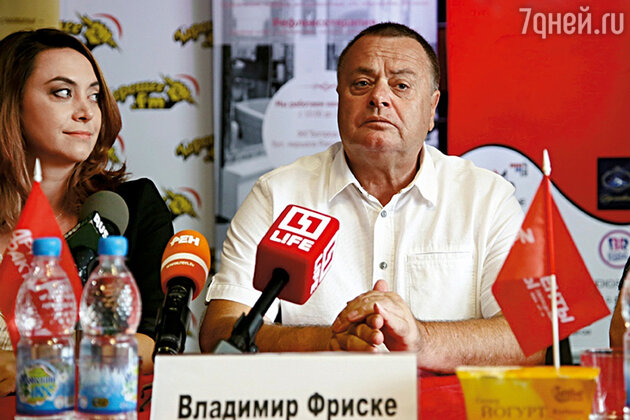 Отец Жанны Фриске Владимир и ее сестра Наталья. Фото Отец Жанны Фриске Владимир и ее сестра Наталья. Фото