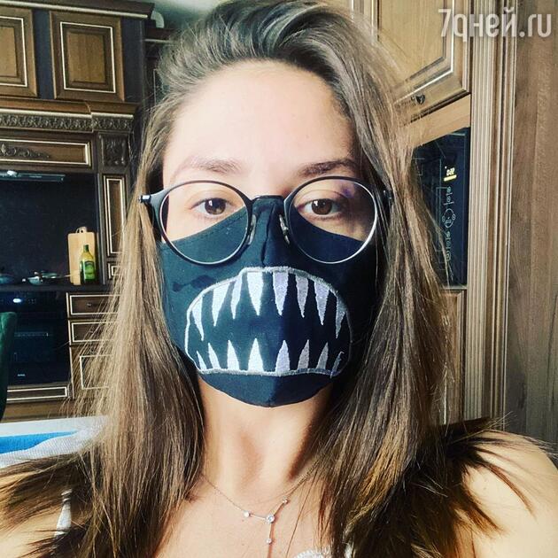 Агата Муцениеце Агата Муцениеце