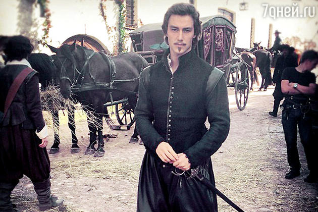 Алексей Воробьев на съемках нового мини-сериала «Три Мушкетера» Алексей Воробьев на съемках нового мини-сериала «Три Мушкетера»