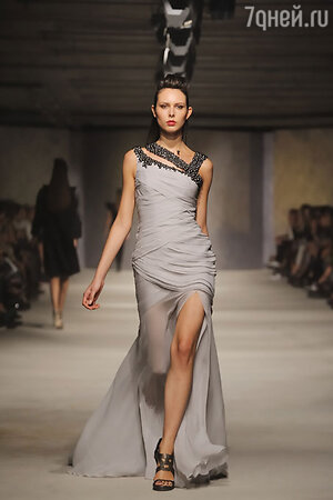 Коллекция haute couture, получившая название «Brick Lane» Коллекция haute couture, получившая название «Brick Lane»