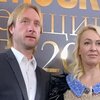 Яна Рудковская и Евгений Плющенко сняли обручальные кольца Яна Рудковская и Евгений Плющенко сняли обручальные кольца