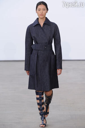 Модель показа Derek Lam Модель показа Derek Lam