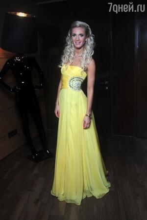 Ольга Бузова в платье от Sherri Hill на закрытом показе коллекции вечерних платьев C&C Dresses by Olga Buzova with love Ольга Бузова в платье от Sherri Hill на закрытом показе коллекции вечерних платьев C&C Dresses by Olga Buzova with love