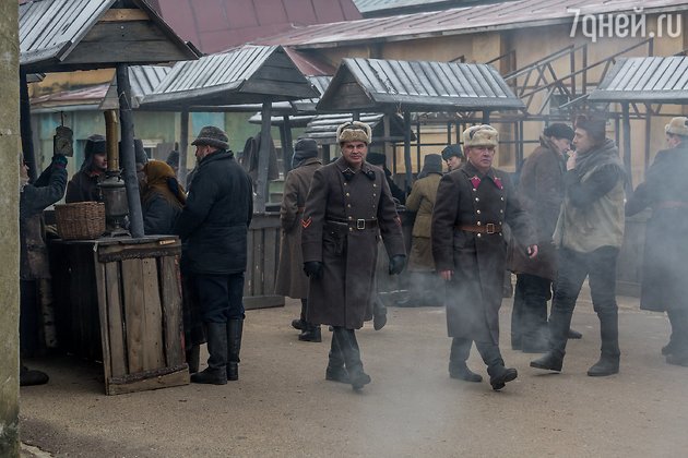 Кадр из сериала «Крепкая броня» Кадр из сериала «Крепкая броня»
