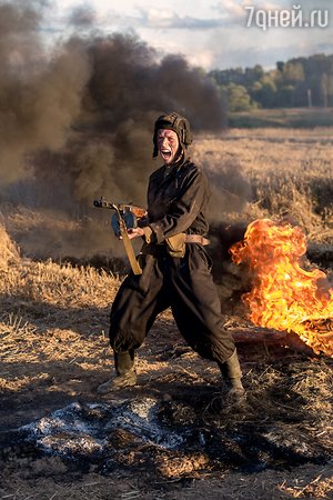 Кадр из сериала «Крепкая броня» Кадр из сериала «Крепкая броня»