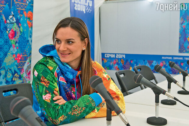 Мэр Олимпийской деревни Елена Исинбаева Мэр Олимпийской деревни Елена Исинбаева