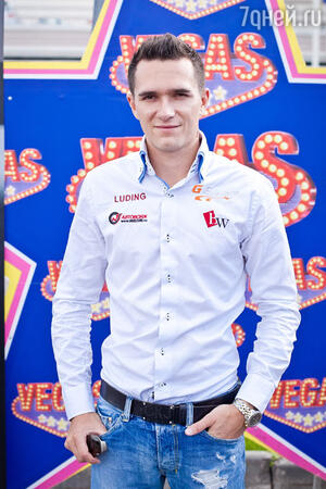 Михаил Алешин Михаил Алешин