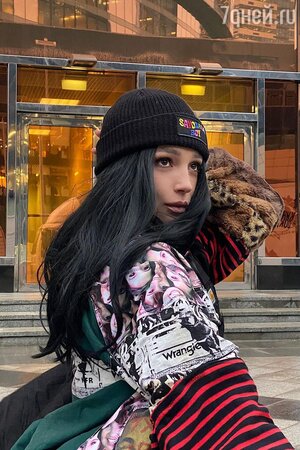 Настя Ивлеева стала брюнеткой Настя Ивлеева стала брюнеткой