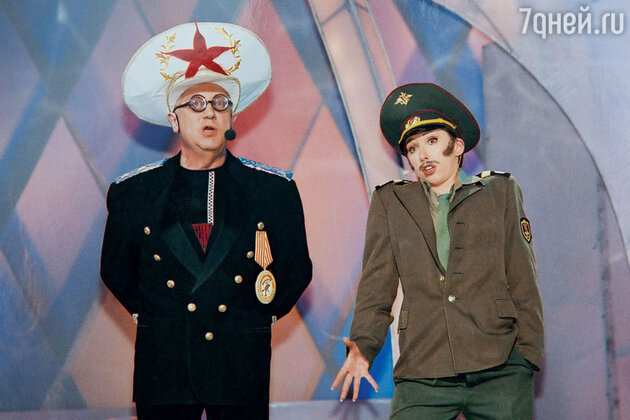 С Владимиром Винокуром в концерте Театра пародий. 2007 г. С Владимиром Винокуром в концерте Театра пародий. 2007 г.