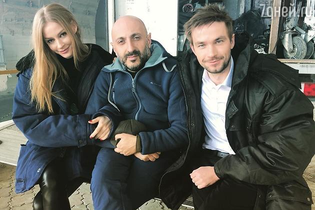 Светлана Ходченкова и Александр Петров с Кареном Оганесяном Светлана Ходченкова и Александр Петров с Кареном Оганесяном